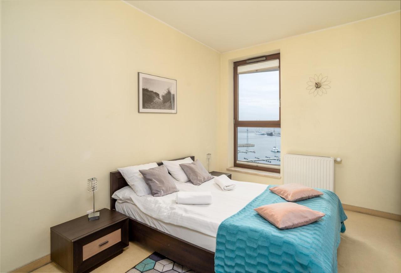 Apartment Sea Towers 